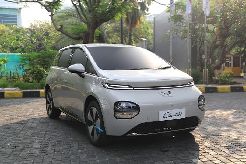 Tampak depan medium Wuling Cloud EV