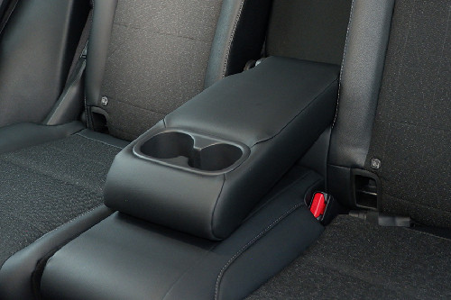 Arm rest belakang Honda HRV