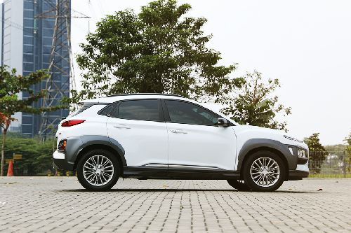 Hyundai Kona Front Side View