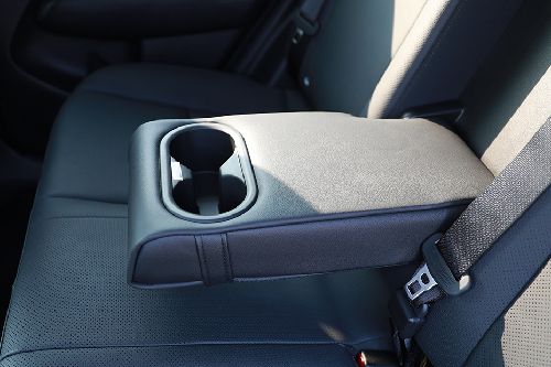 Arm rest belakang Hyundai Kona Electric