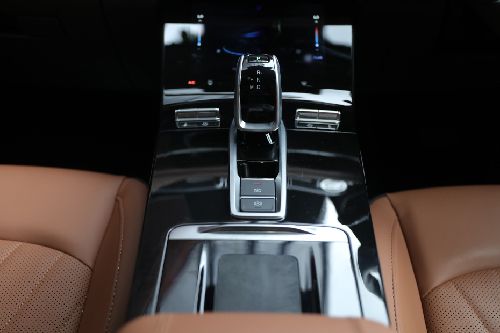 konsol tengah TIGGO 8 PRO