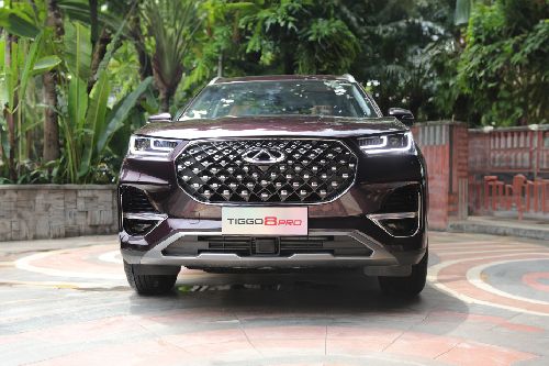 Full Front View Full Front View of CHERY TIGGO 8 PRO