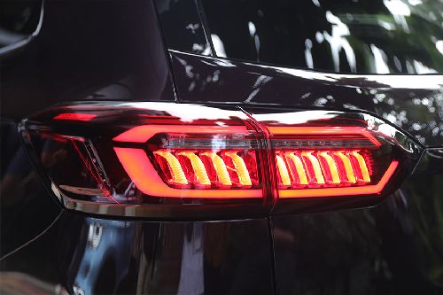 lampu belakang TIGGO 8 PRO