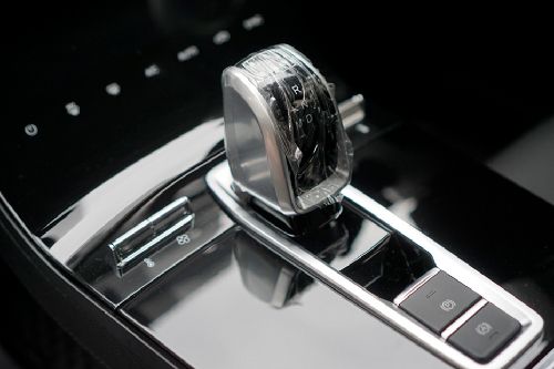 Pemisah depan tengah TIGGO 7 PRO