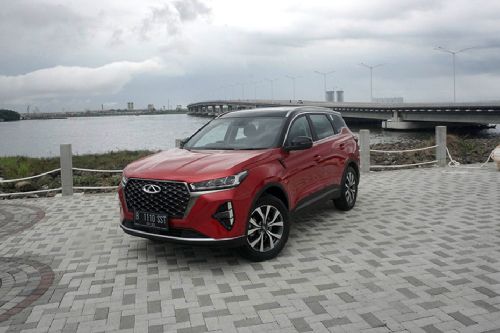 Tampak depan TIGGO 7 PRO, tilted