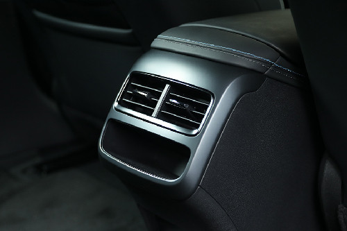 Pengatur AC belakang Seal