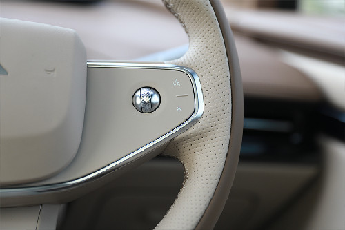 Setir multi fungsi GAC Aion Hyptec HT