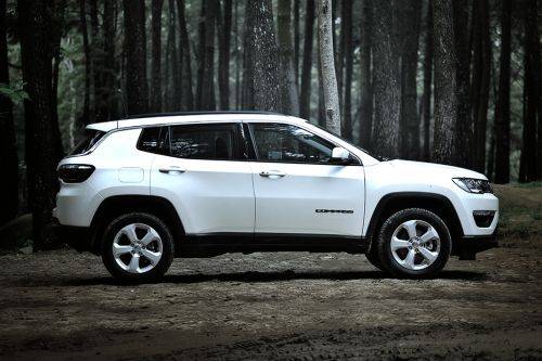 New Jeep Compass Resmi Meluncur, Dibanderol Hanya Rp 780 Juta