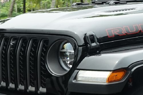 Lampu depan Gladiator