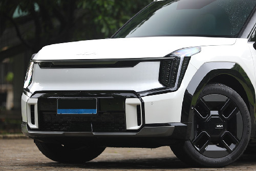 Tampak Grille Kia EV9