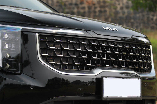 Tampak Grille Kia Carnival HEV