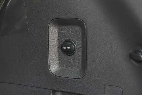 Power outlet Kia Carnival HEV