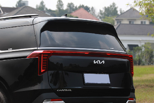 Spoiler Kia Carnival HEV