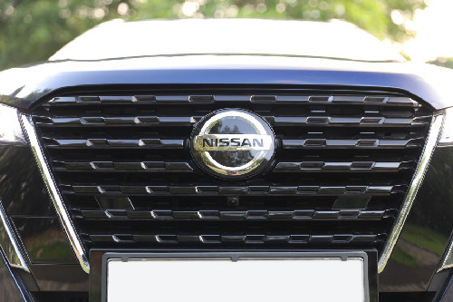 Grille View Nissan Kicks e-Power Grille View