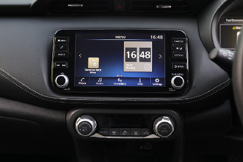 layar sentuh Nissan Kicks e-Power