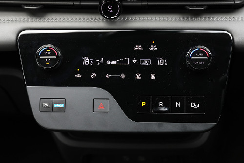 Nissan Serena e-Power Front Ac Controls
