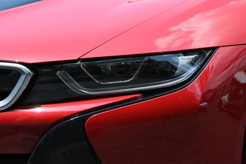 Lampu depan i8 Coupe