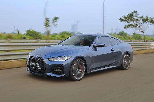BMW 4 Series Coupe Front Side View
