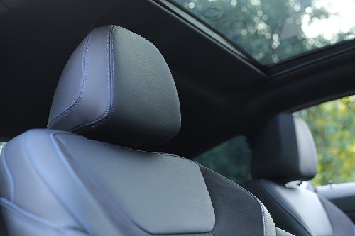 Headrest kursi belakang BMW 4 Series Coupe