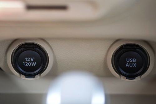 Power outlet Suzuki Ertiga