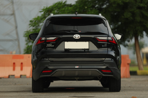 Tampak belakang Yaris Cross