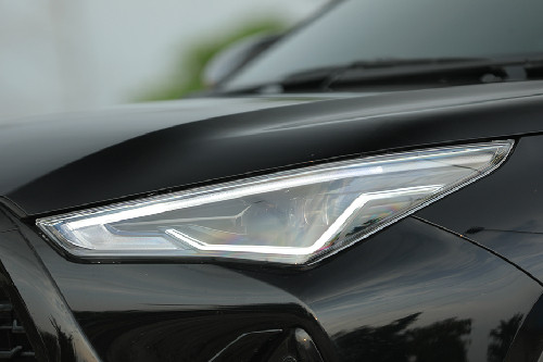 Lampu depan Yaris Cross