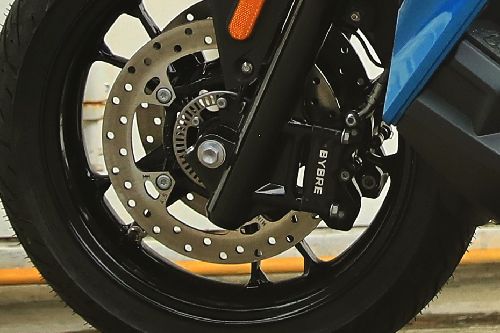 Rem depan BMW C 400 X