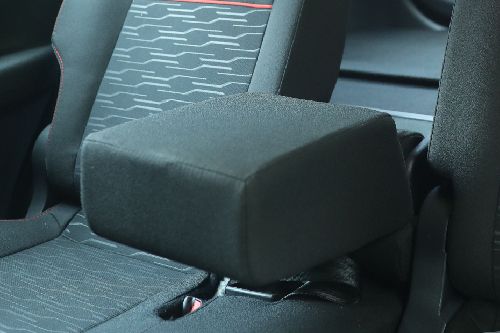 Arm rest belakang Xenia