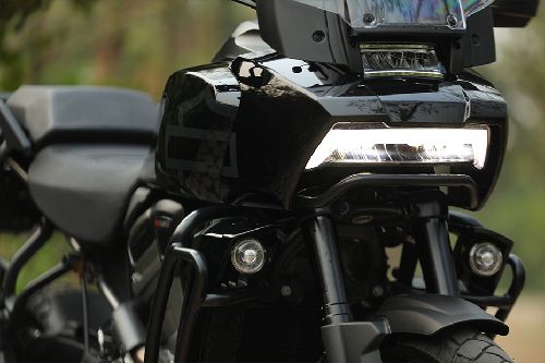 Lampu depan Harley Davidson Pan America 1250 Special