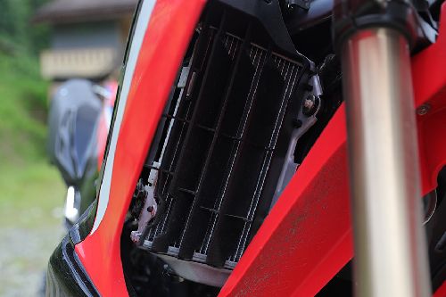 sistem pendinginan Honda CRF250Rally