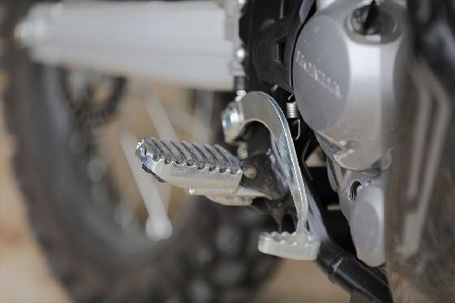 sandaran kaki Honda CRF250Rally