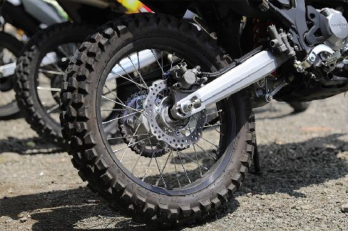 ban belakang Honda CRF250Rally