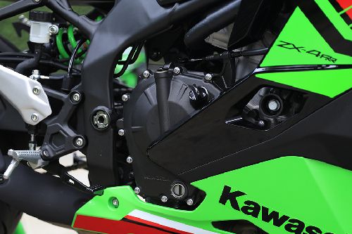 Mesin Kawasaki Ninja ZX-4RR