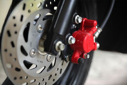 Rem depan Suzuki NEX Crossover