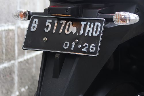 Suzuki Avenis Number Plate