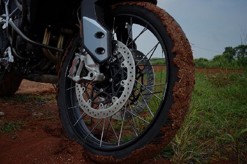 Ban depan Triumph Tiger 900